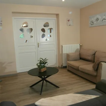 Le De La Poterie Villa *