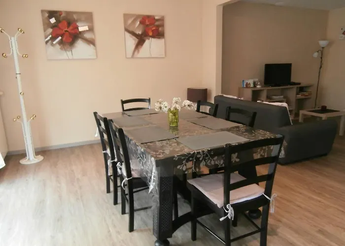 Βίλα Le De La Poterie